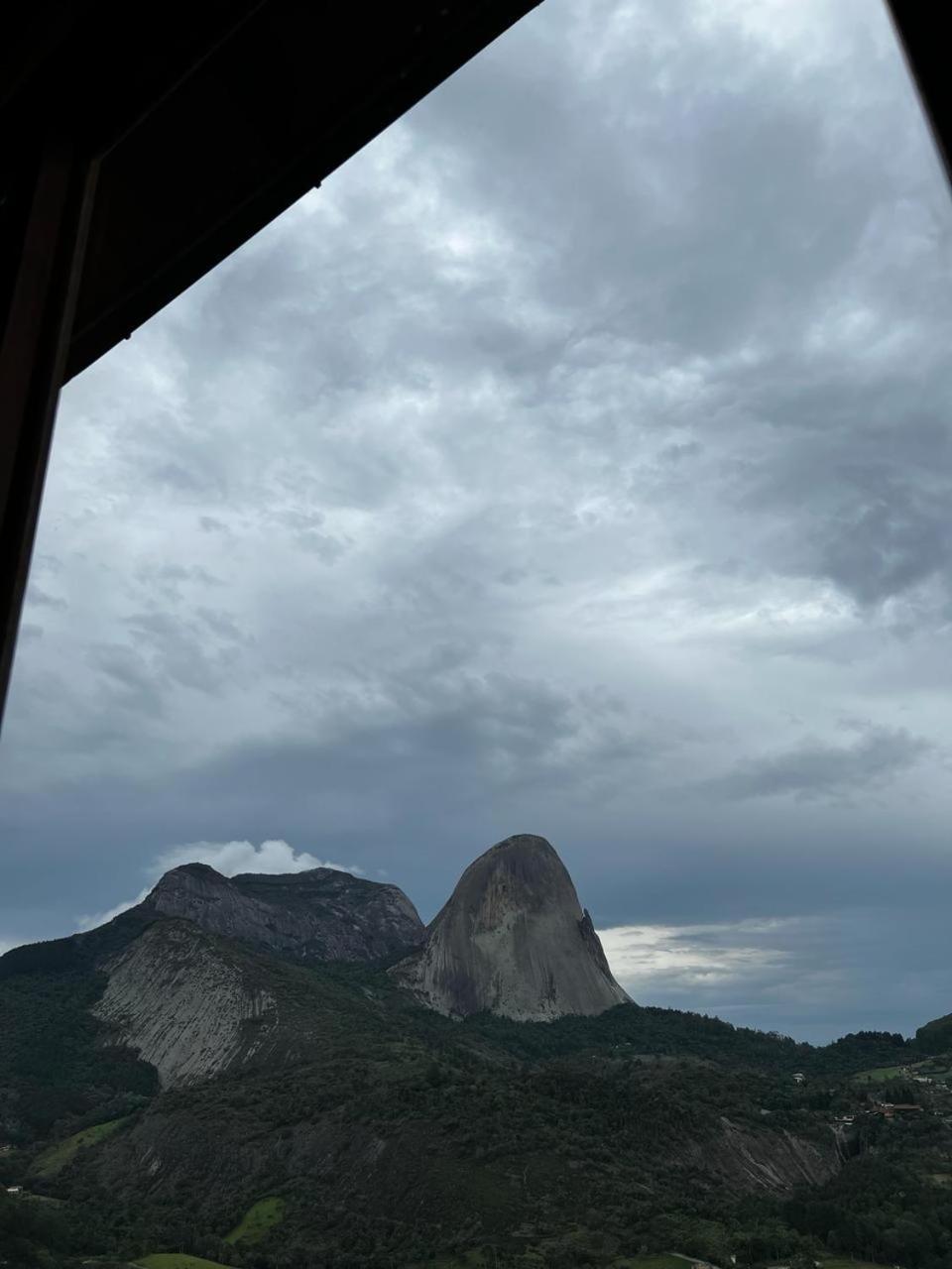 Vista Azul Apart Hotel - Pedra Azul Pinheiros Bagian luar foto