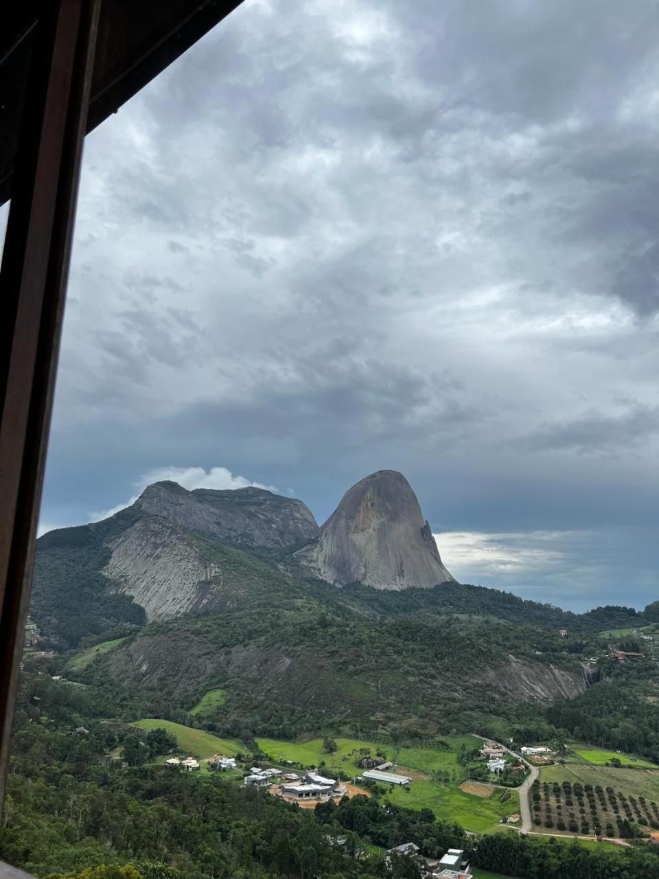 Vista Azul Apart Hotel - Pedra Azul Pinheiros Bagian luar foto